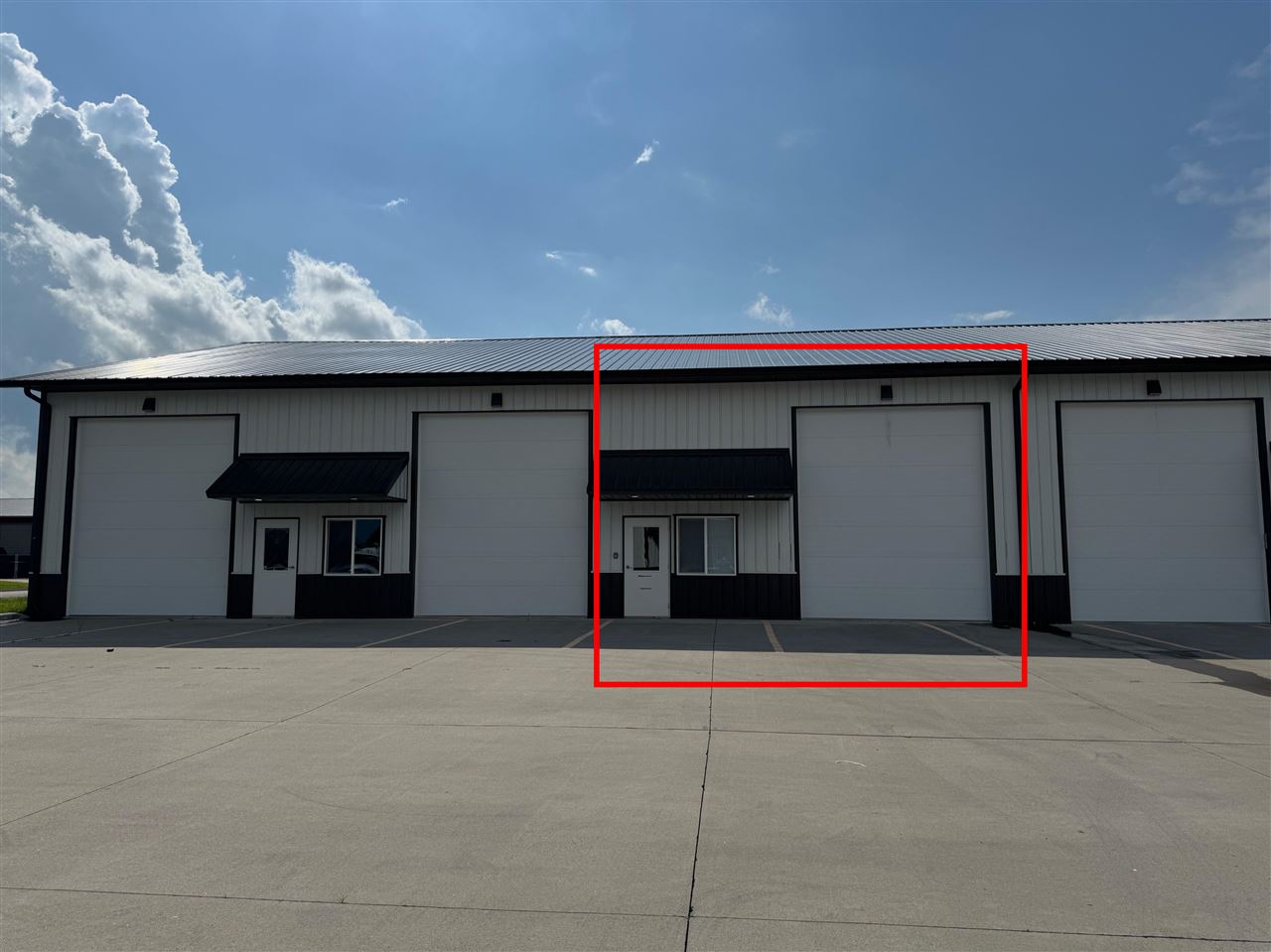 Greenfield Dr UNIT&nbsp;Ste B, Tiffin, IA, 52340