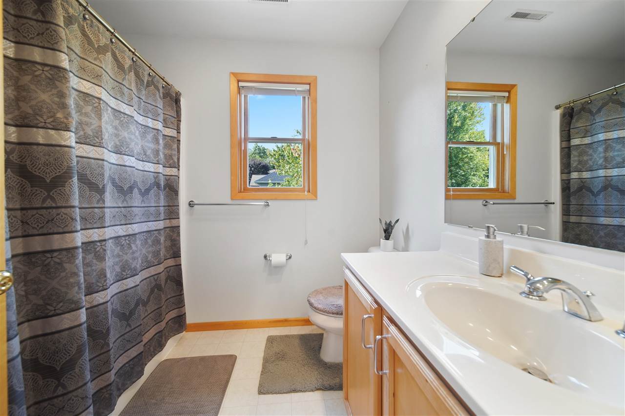 Rosebud Ct, Coralville, IA, 52241