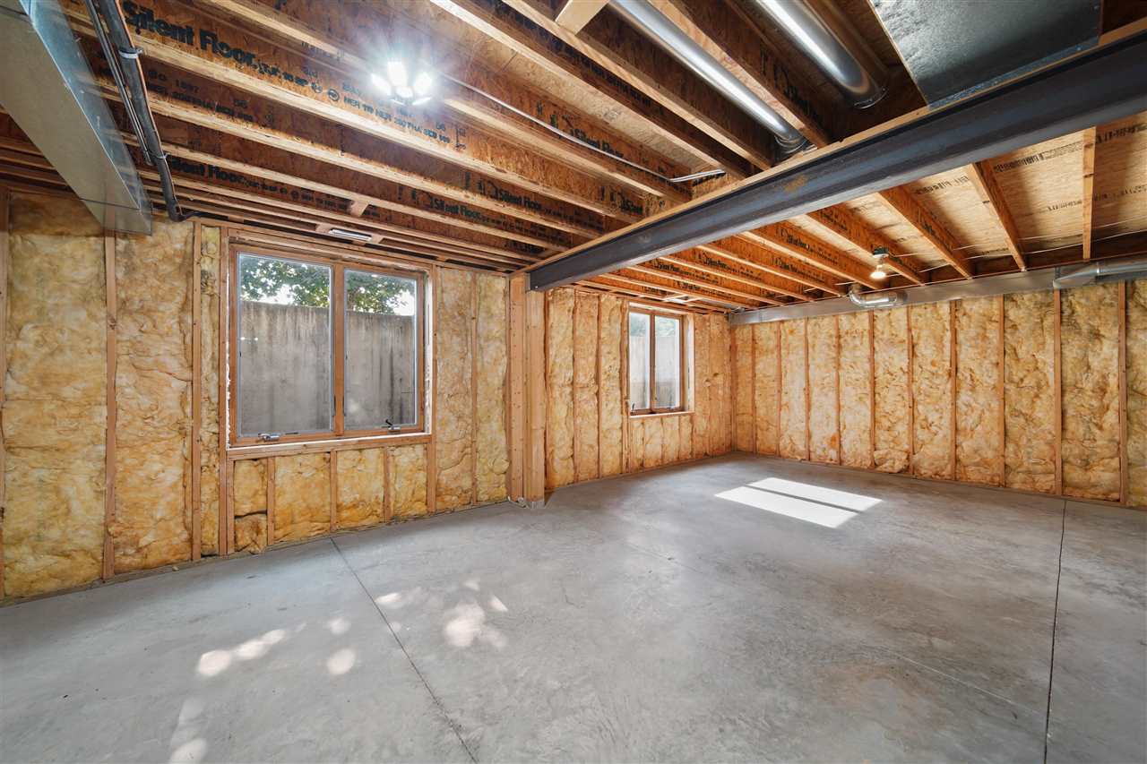 Rosebud Ct, Coralville, IA, 52241