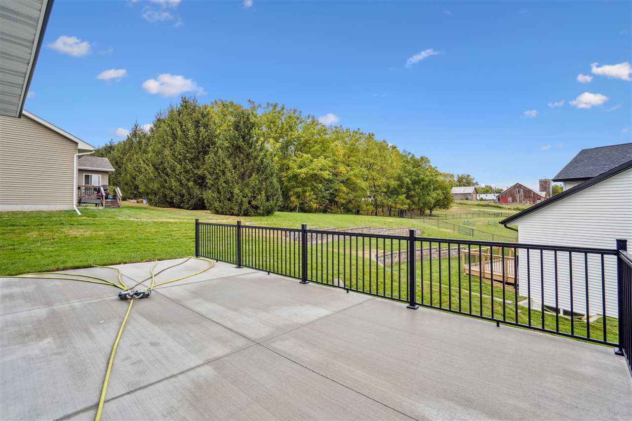 Property Photo 28