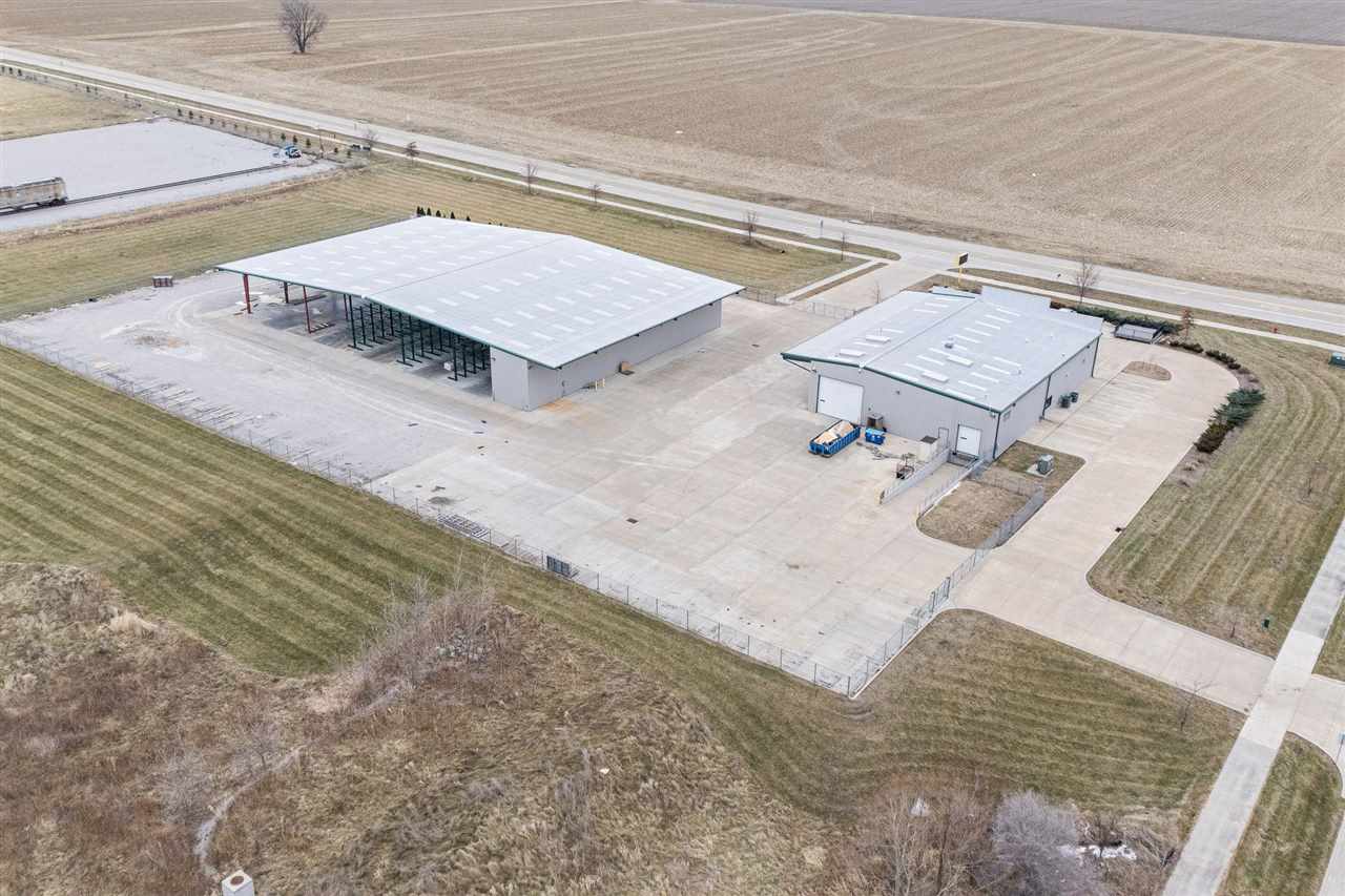 4340 420th St SE IowaCity IA 52240