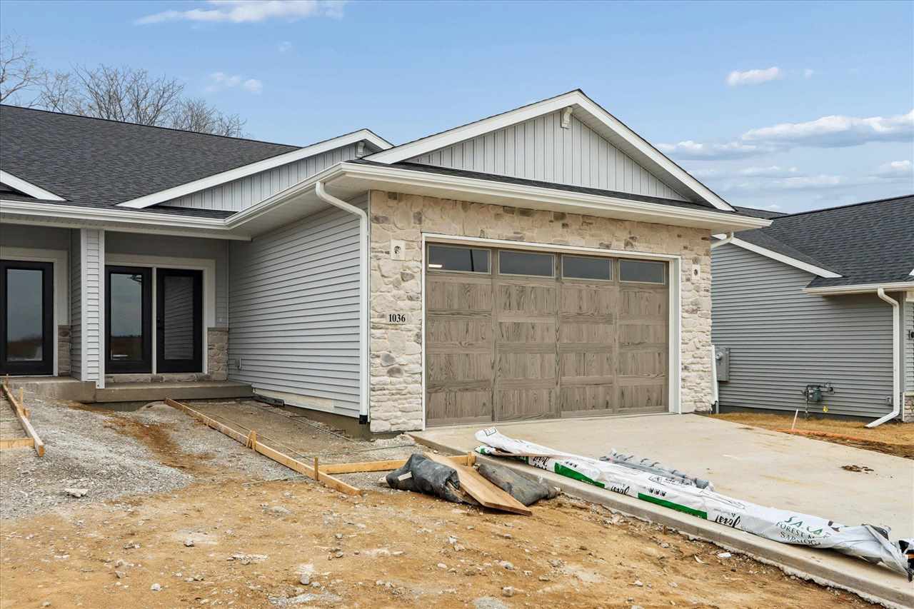 Highland Trl, Solon, IA, 52333