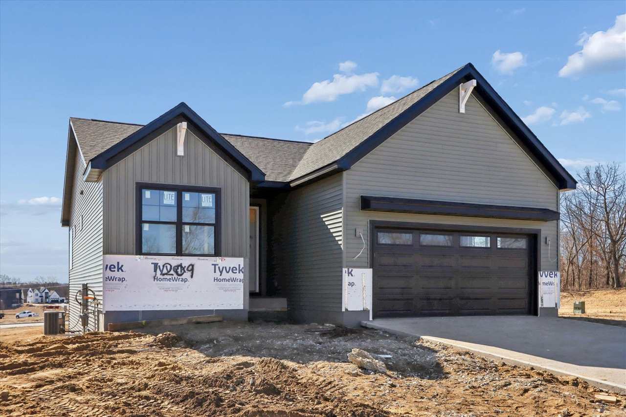 Tallgrass Trl, Solon, IA, 52333