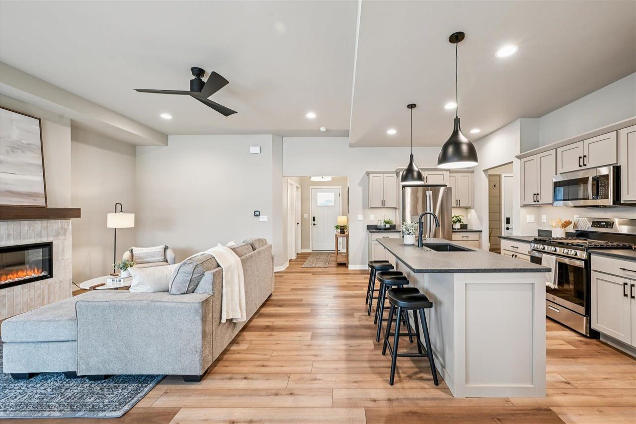 Tallgrass Trl, Solon, IA, 52333