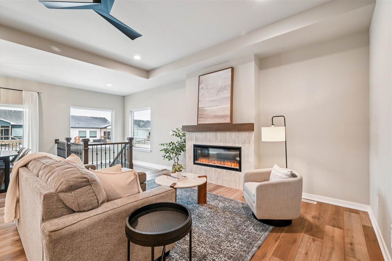 Tallgrass Trl, Solon, IA, 52333