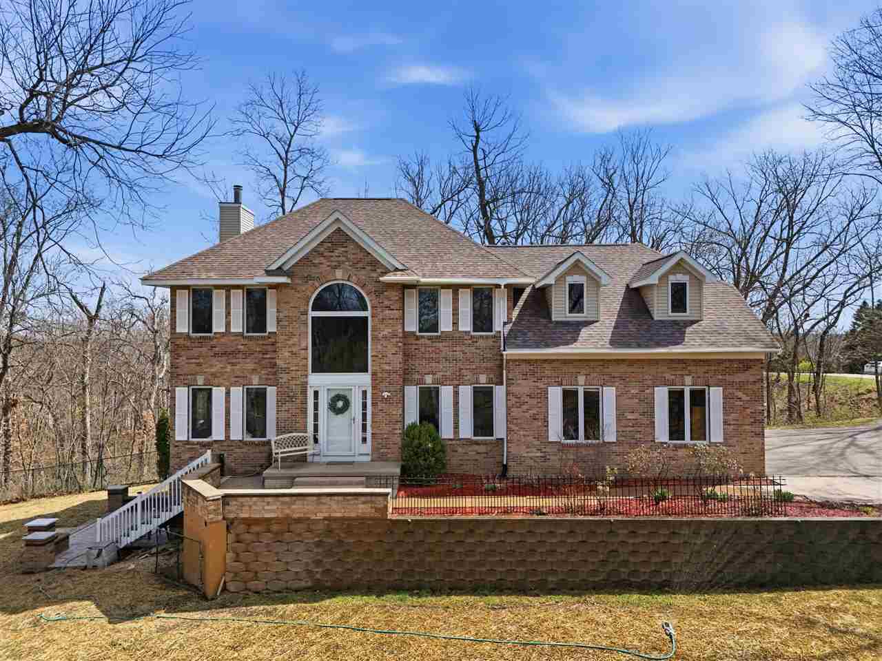 Sunset Dr Ne, Solon, IA, 52333