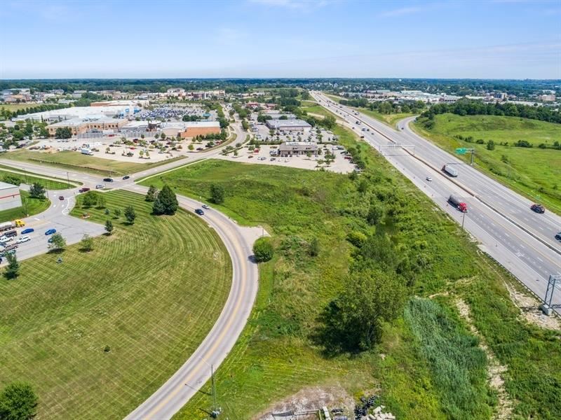 Commerce Dr, Coralville, IA, 52241