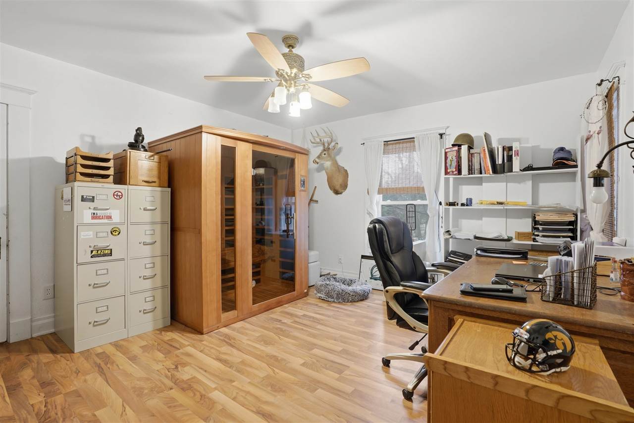 Property Photo 32