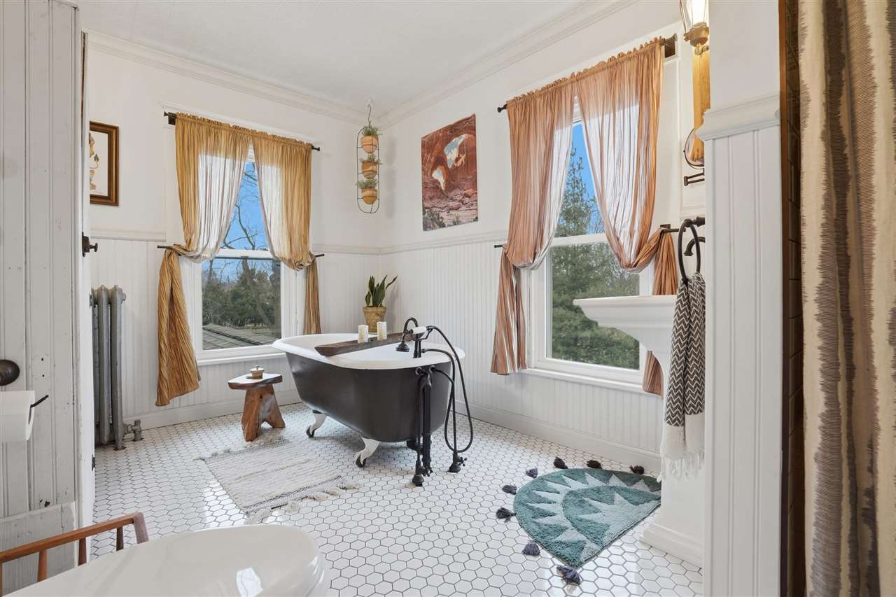 Property Photo 35