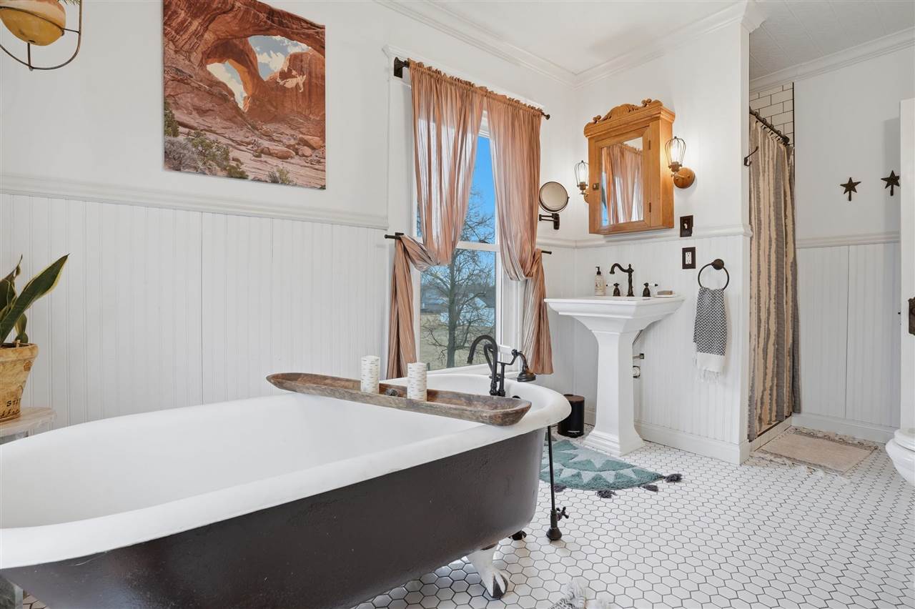 Property Photo 36