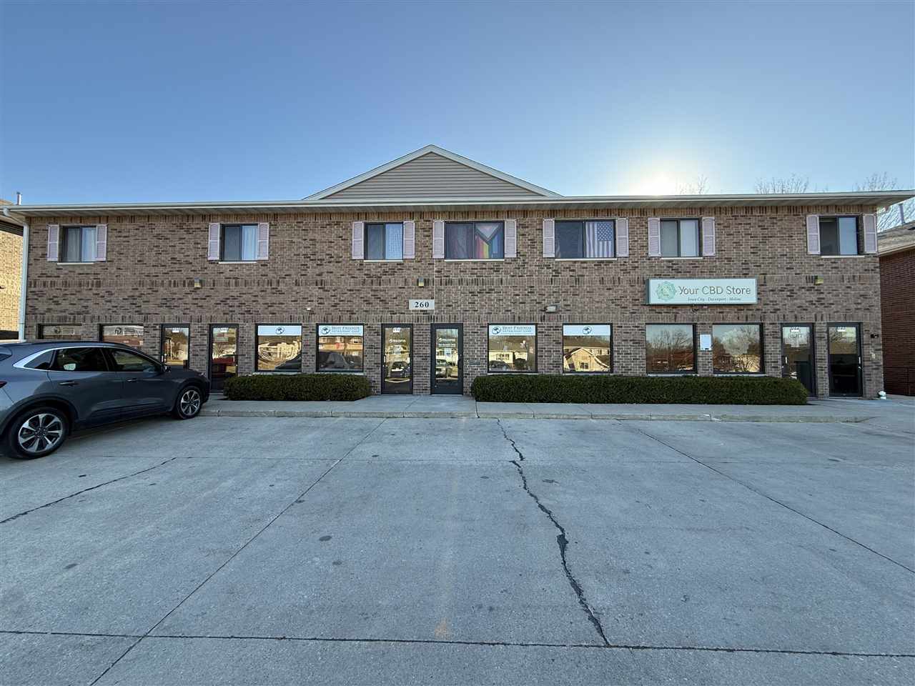 250 Scott Ct IowaCity IA 52245