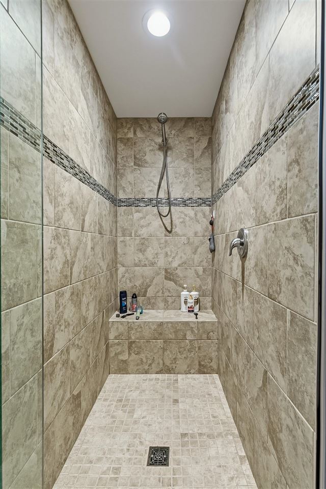 Ryan Cir, Coralville, IA, 52241