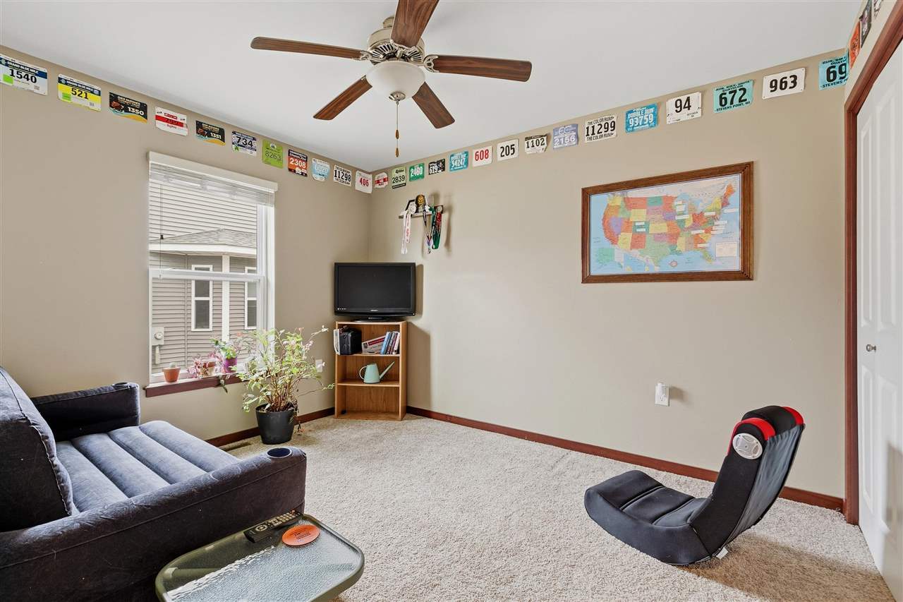 Ryan Cir, Coralville, IA, 52241