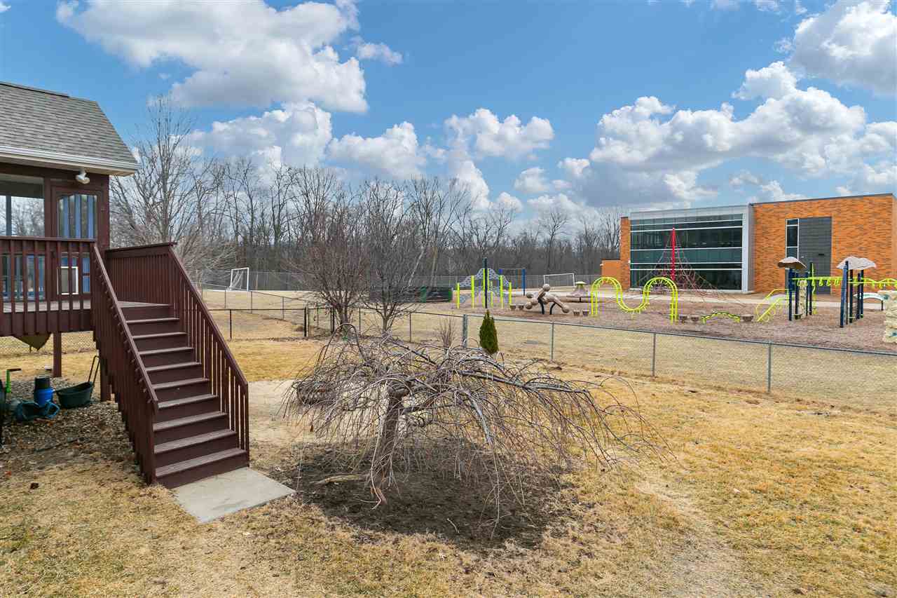 Ryan Cir, Coralville, IA, 52241