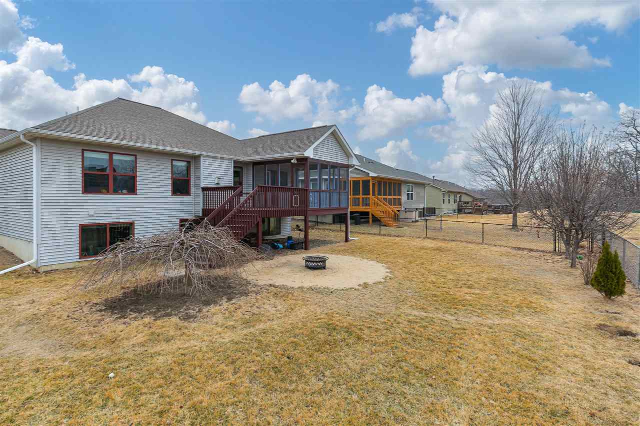Ryan Cir, Coralville, IA, 52241