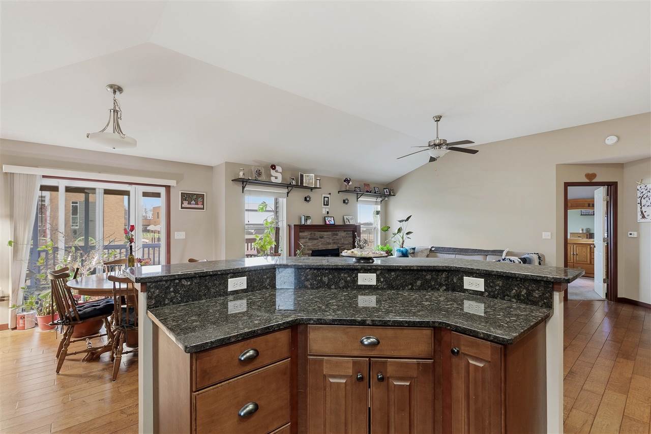 Ryan Cir, Coralville, IA, 52241