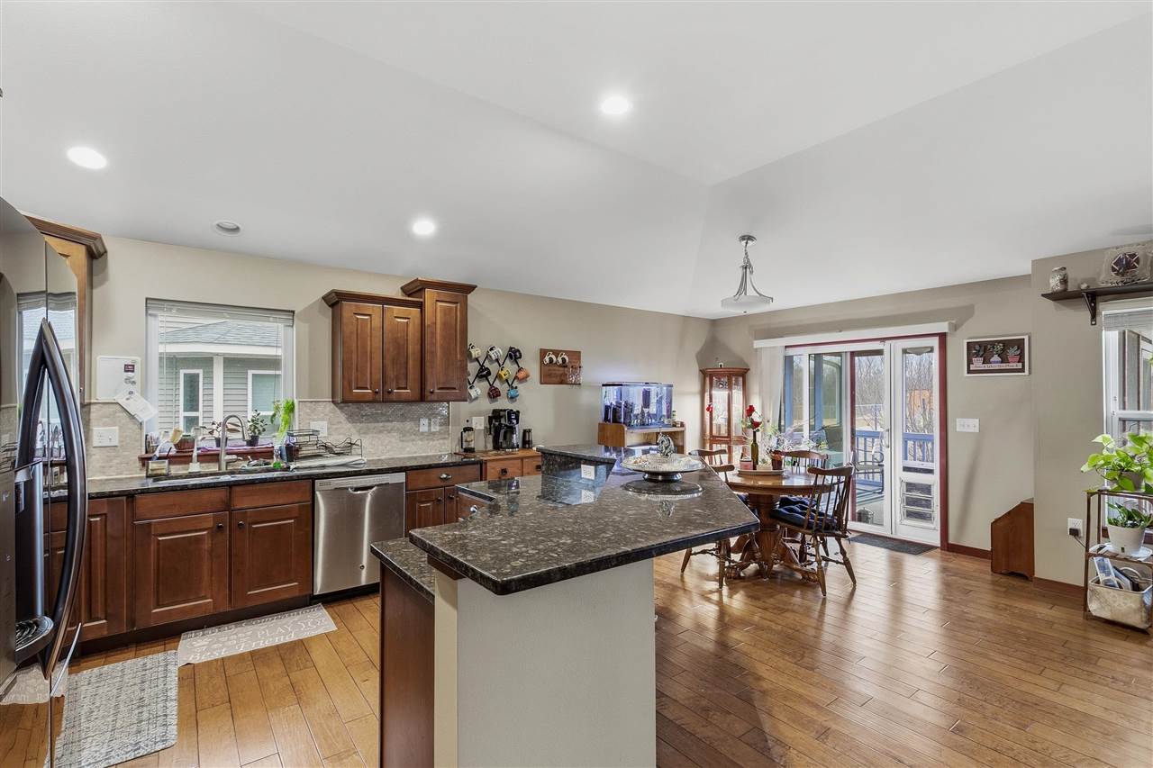 Ryan Cir, Coralville, IA, 52241