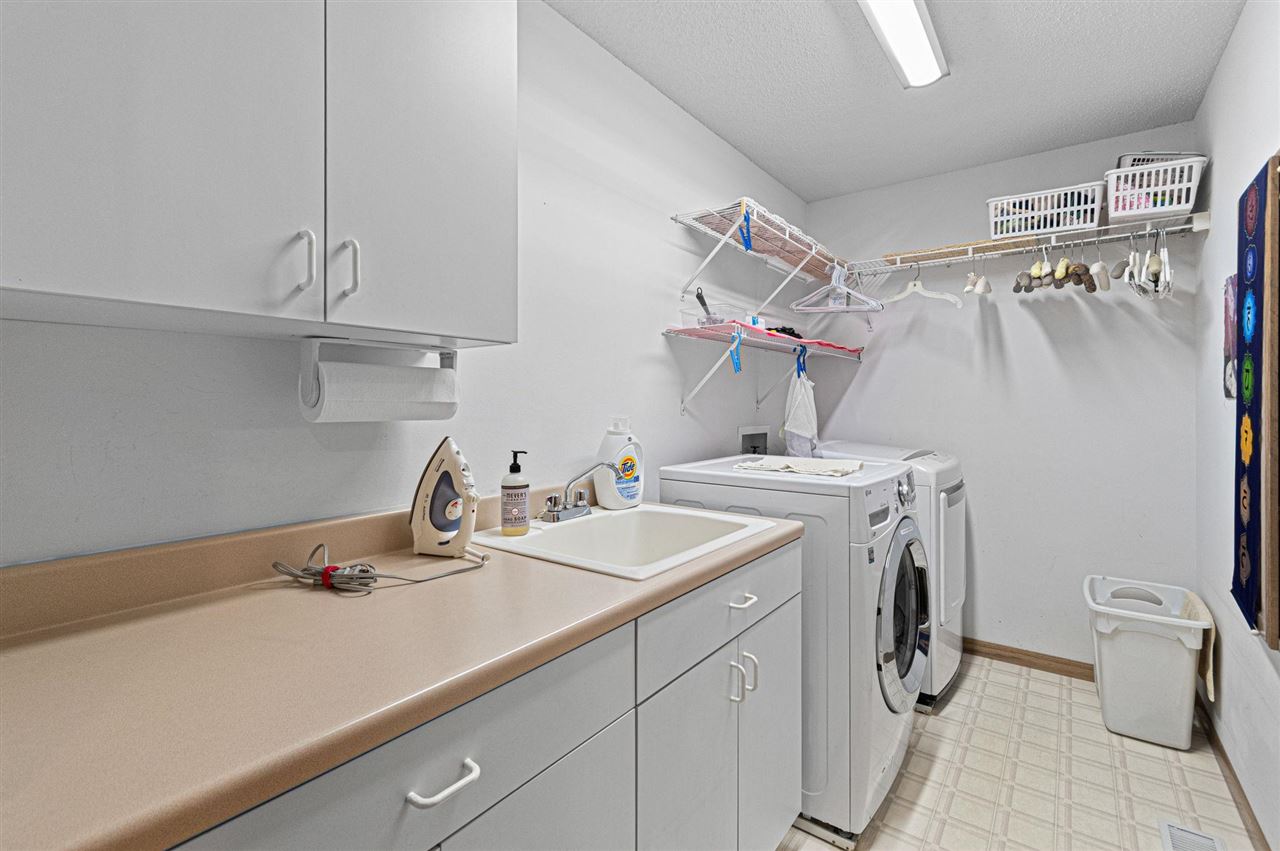 Red Oak Dr, Coralville, IA, 52241