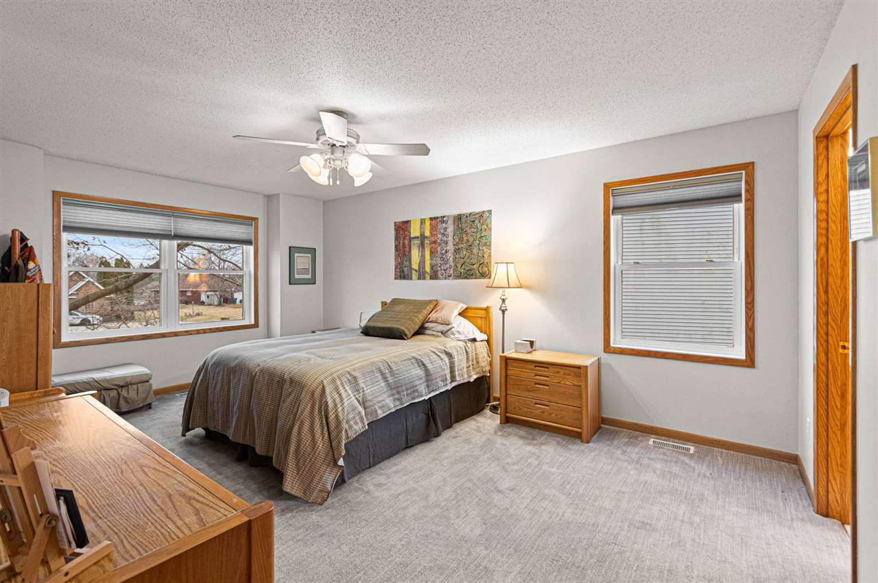 Red Oak Dr, Coralville, IA, 52241