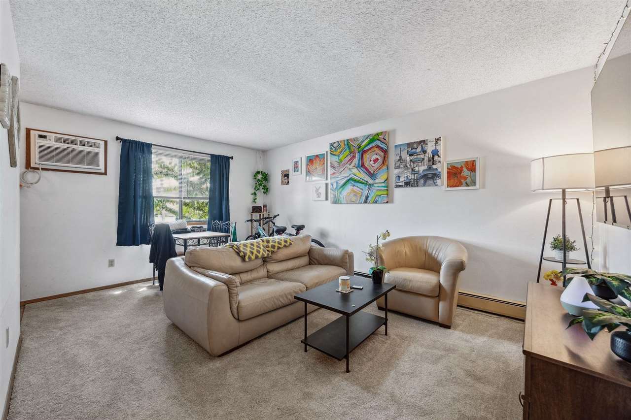 504 2nd Ave Coralville IA 52241