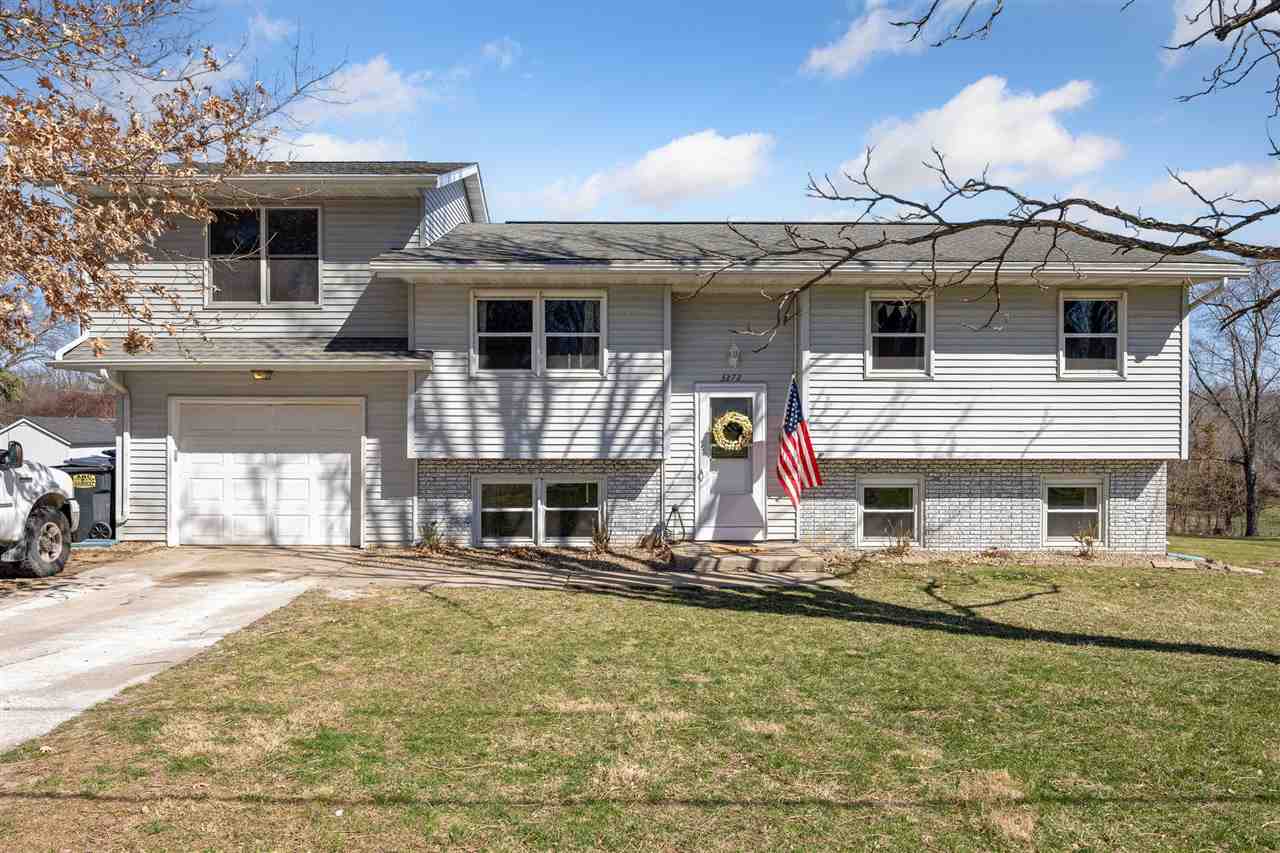 Coral Ave Ne, Solon, IA, 52333