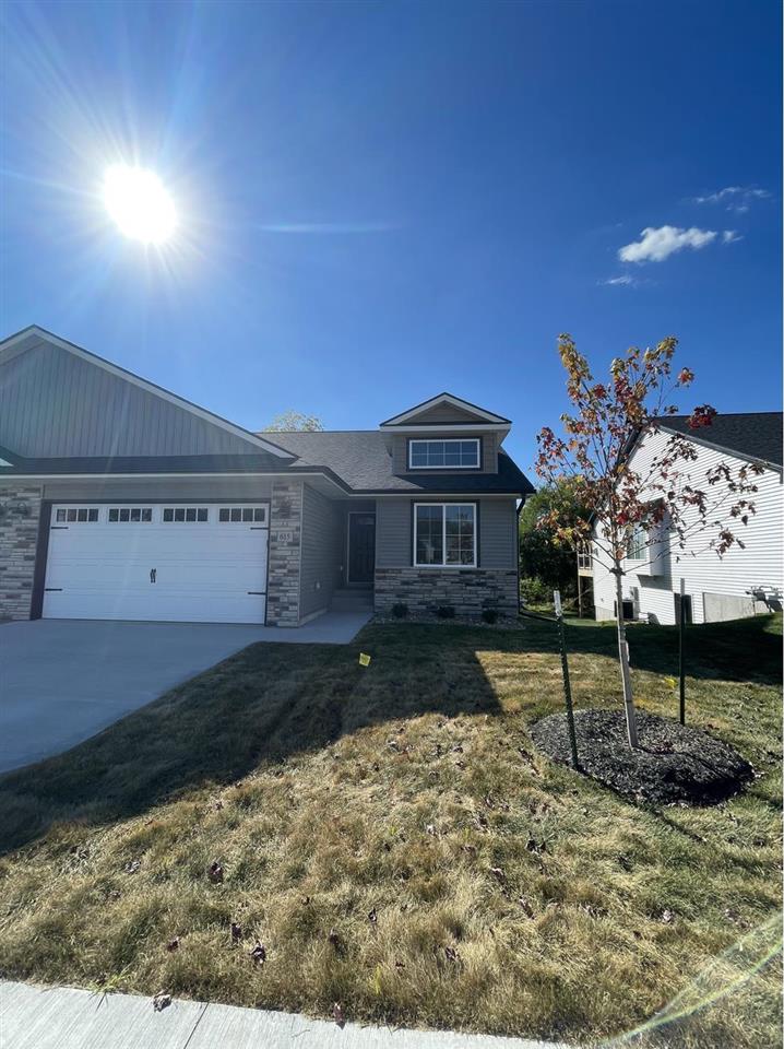 Coquina Ave, Tiffin, IA, 52340