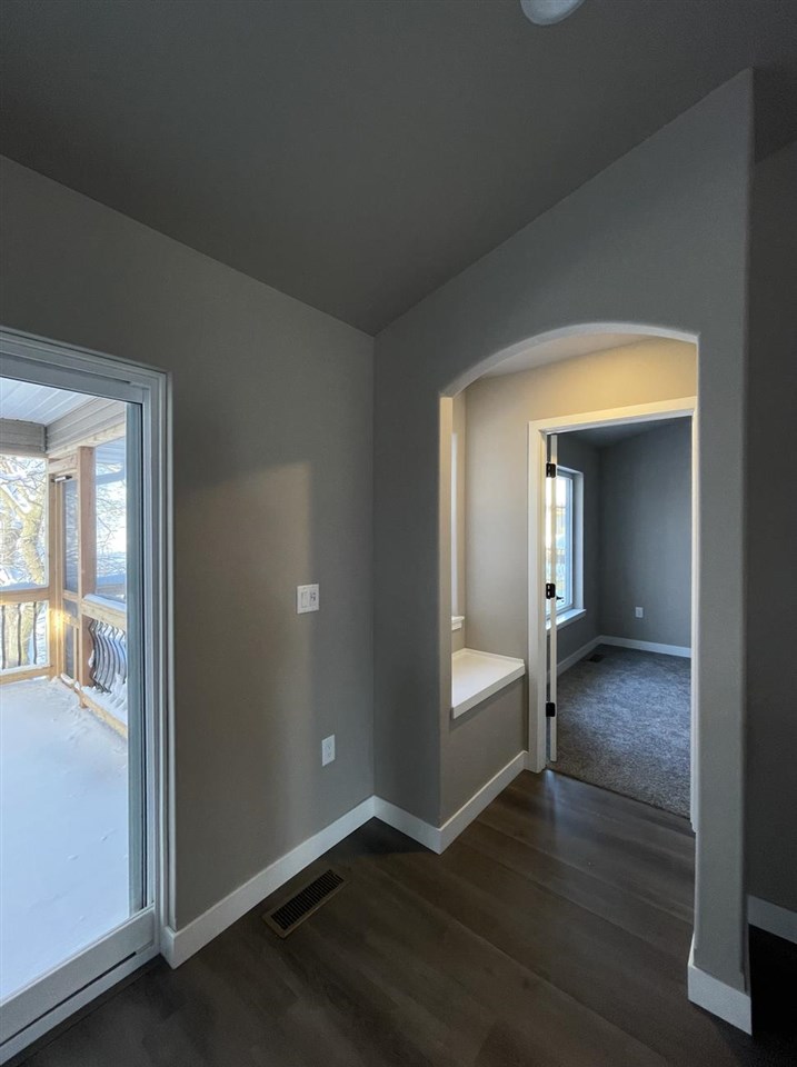 Coquina Ave, Tiffin, IA, 52340