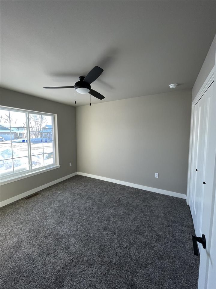 Coquina Ave, Tiffin, IA, 52340