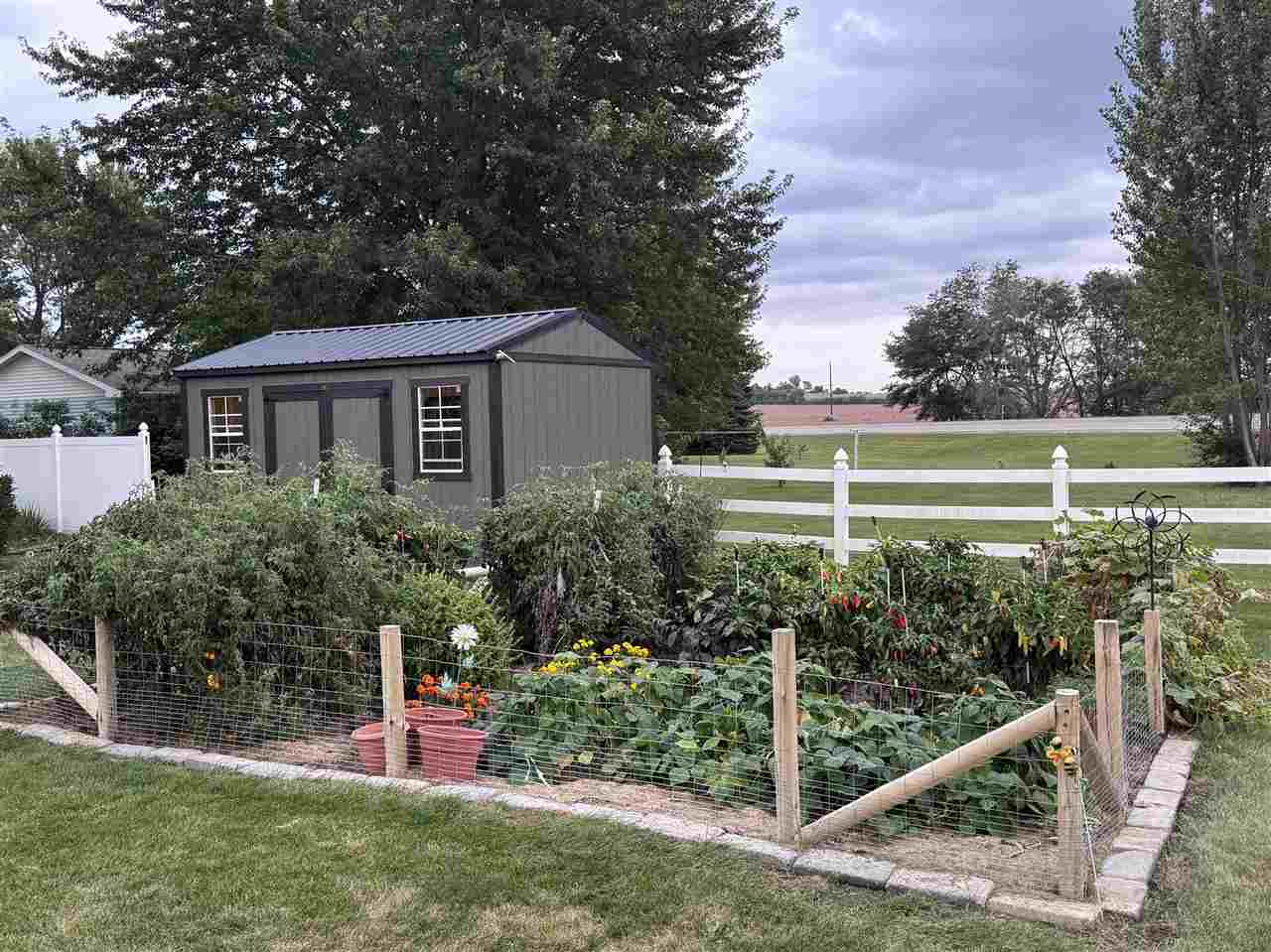 Property Photo 25