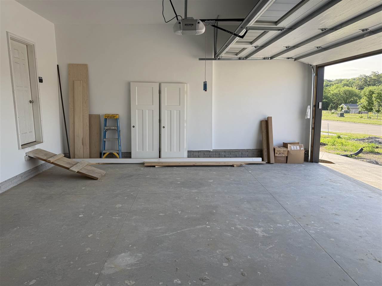 Property Photo 38
