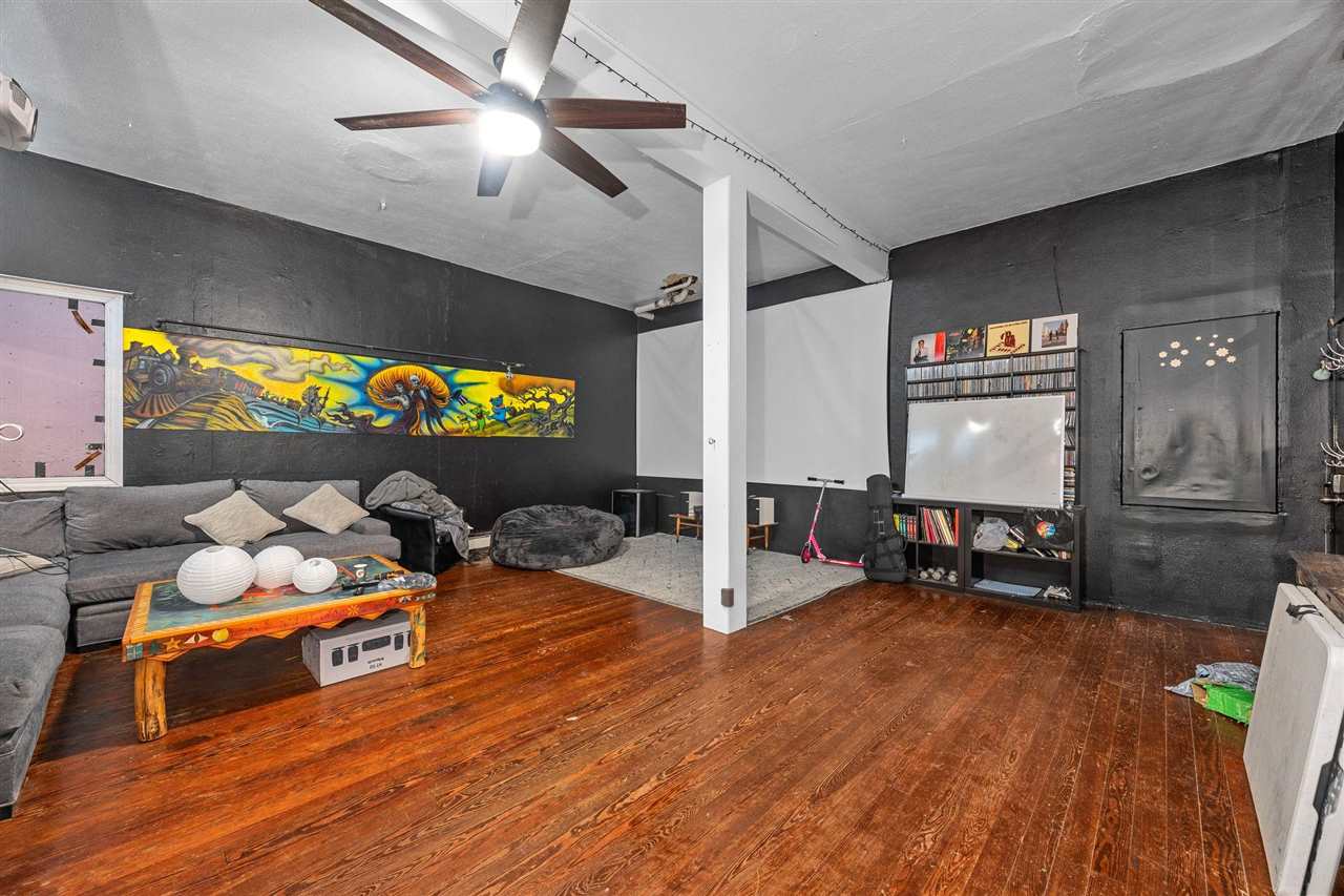 Property Photo 31