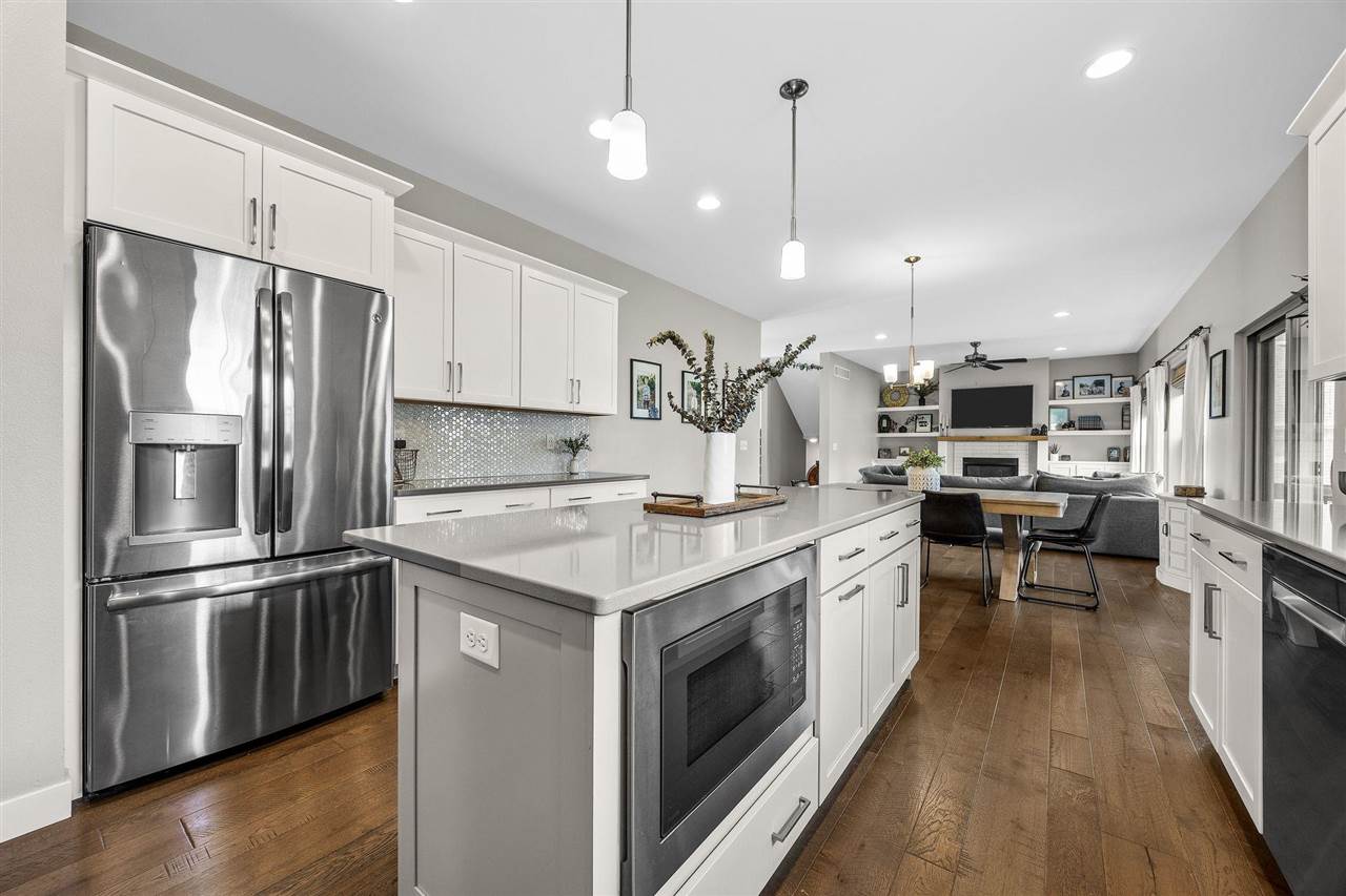 Highland Park Ave, Coralville, IA, 52241