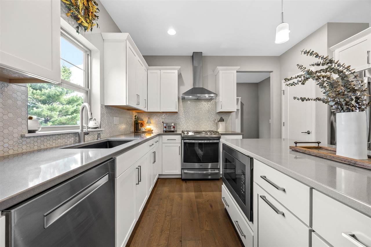 Highland Park Ave, Coralville, IA, 52241