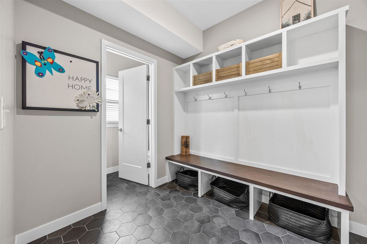 Highland Park Ave, Coralville, IA, 52241