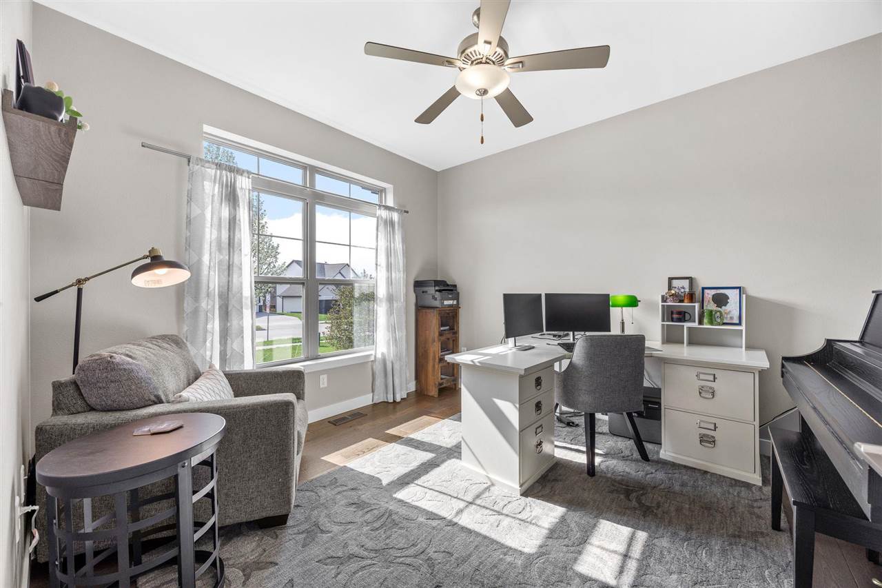 Highland Park Ave, Coralville, IA, 52241