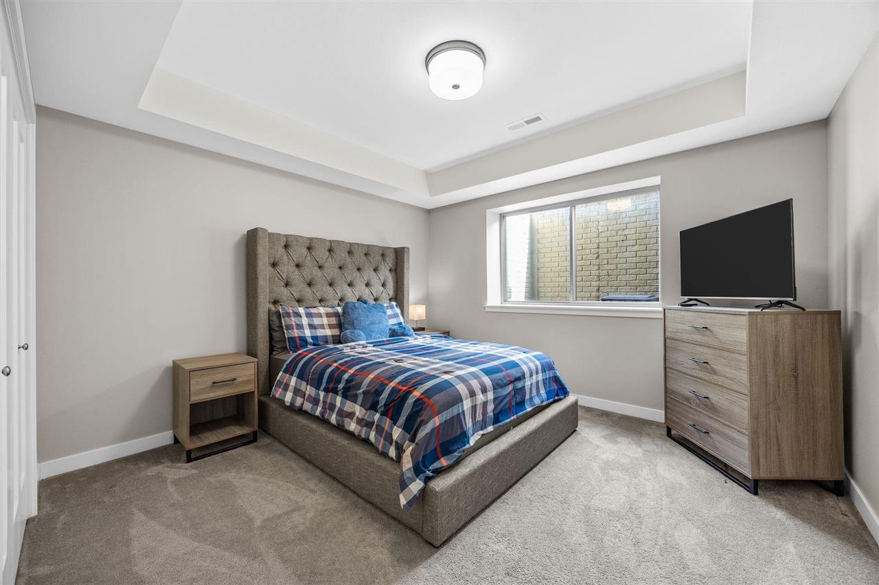 Highland Park Ave, Coralville, IA, 52241