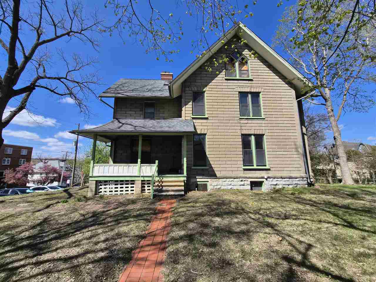 Property Photo 1