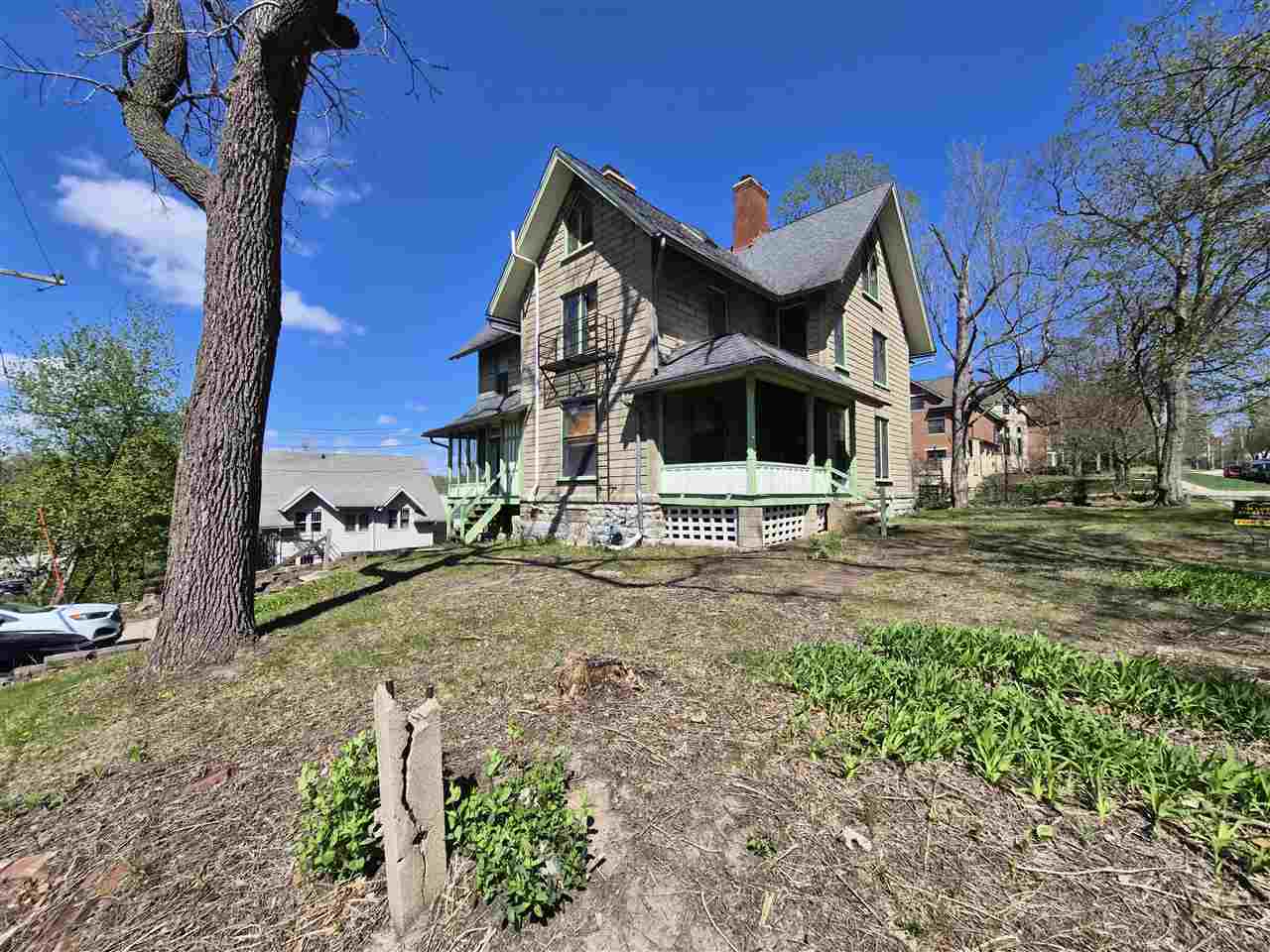 Property Photo 3