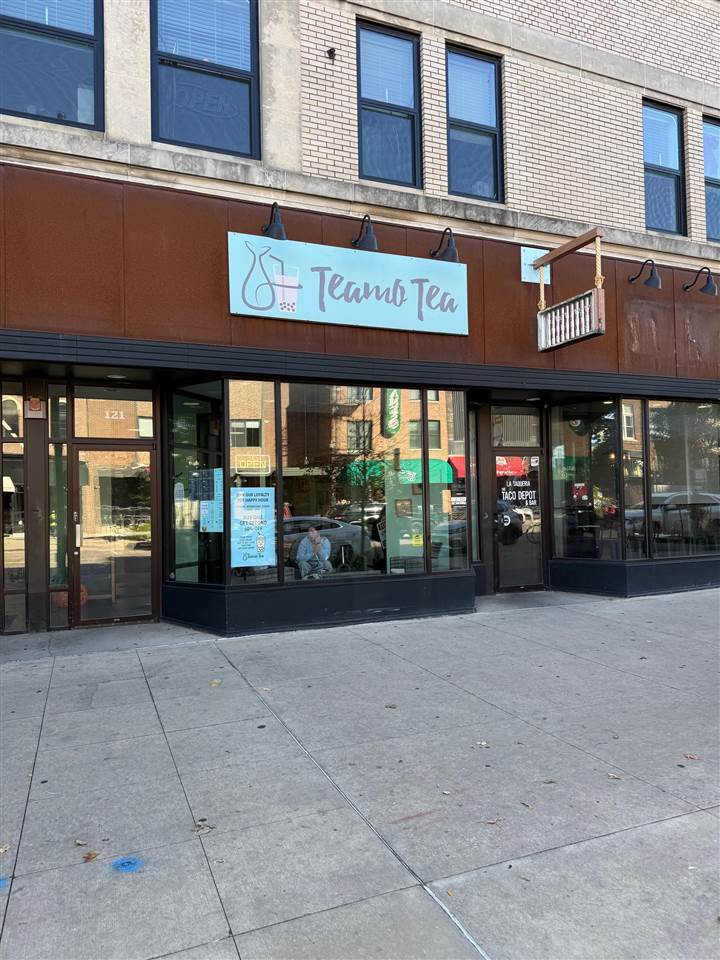 121 E Washington St IowaCity IA 52240