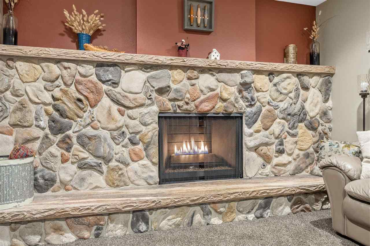 Sunset Dr Ne, Solon, IA, 52333