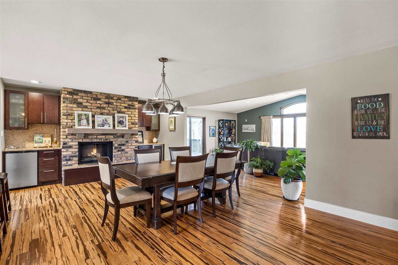 Sunset Dr Ne, Solon, IA, 52333