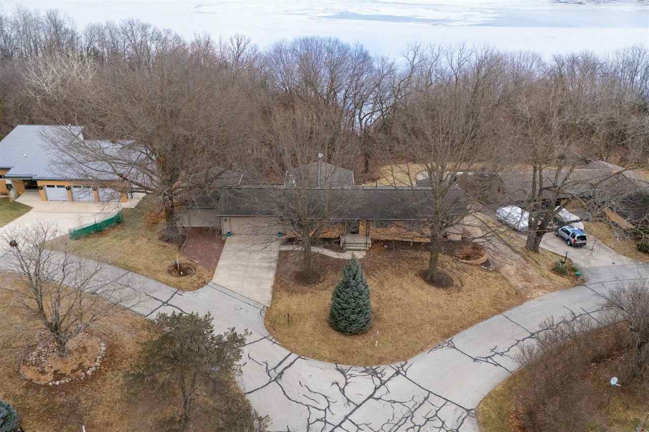 Sunset Dr Ne, Solon, IA, 52333