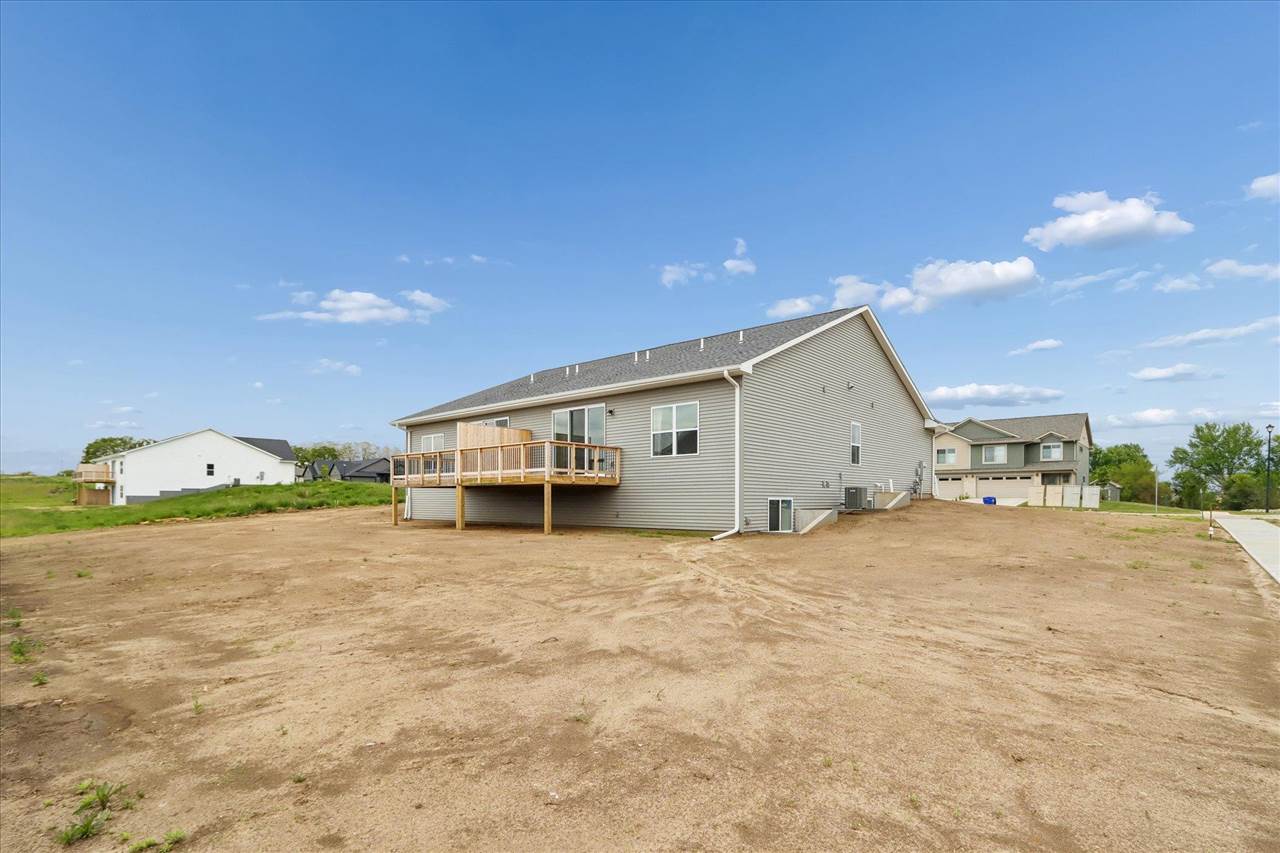 Property Photo 38