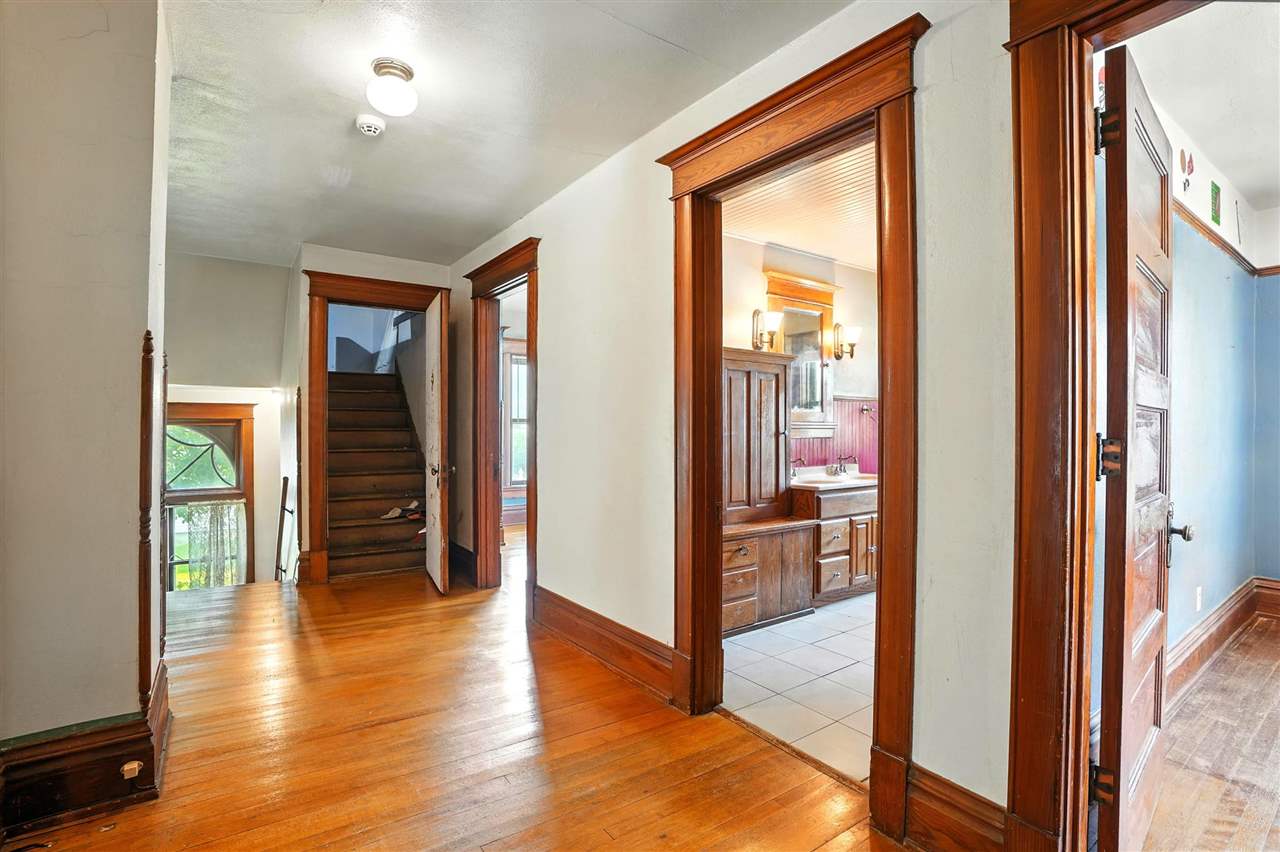 Property Photo 28