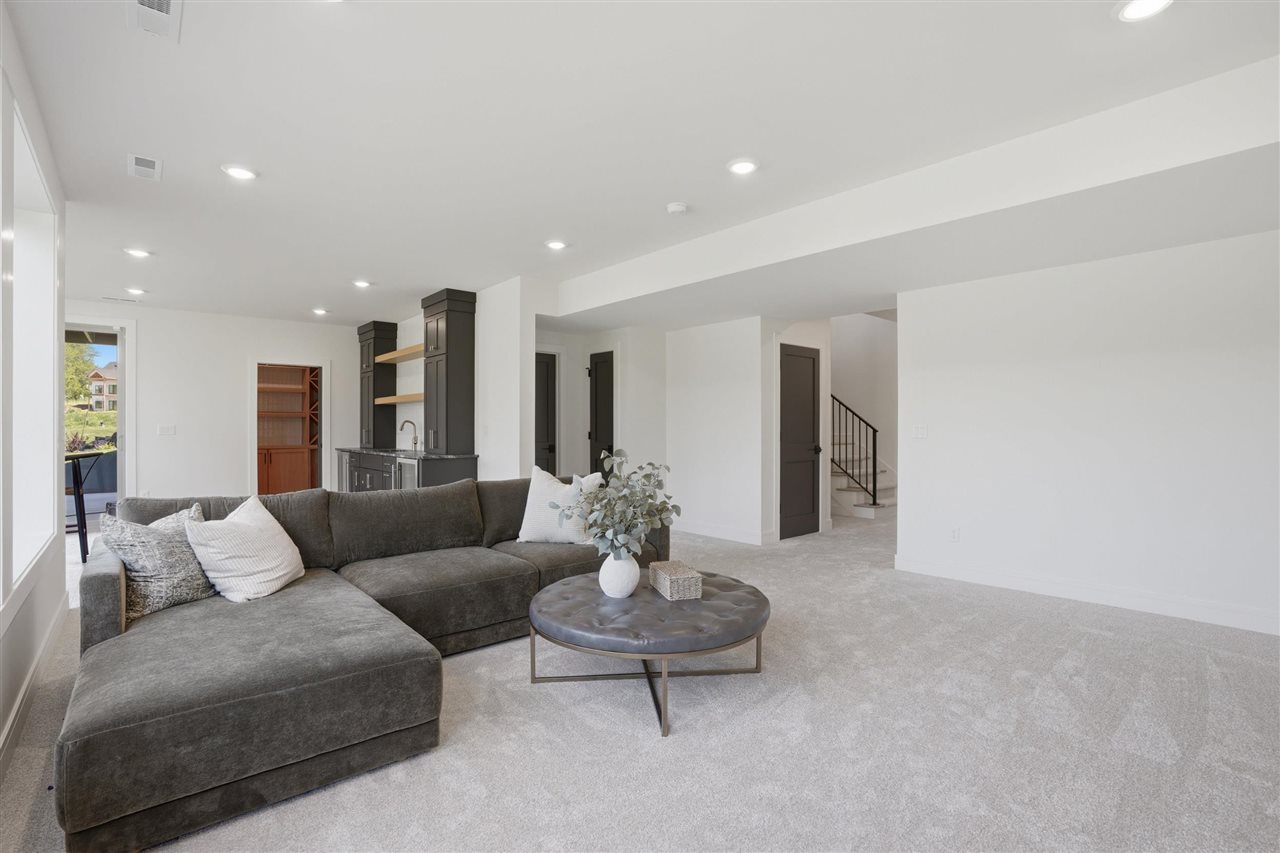 Property Photo 52