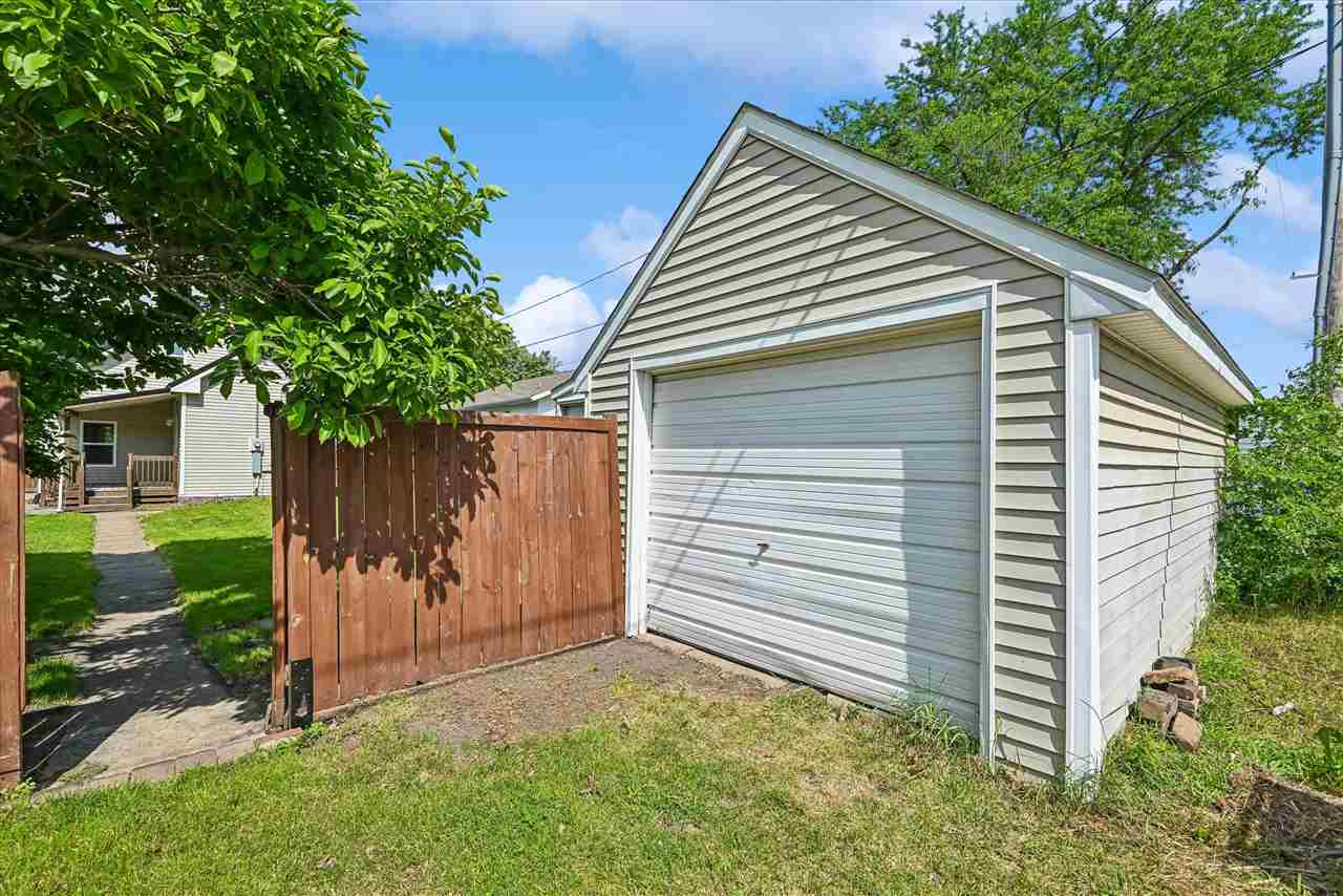 Property Photo 32