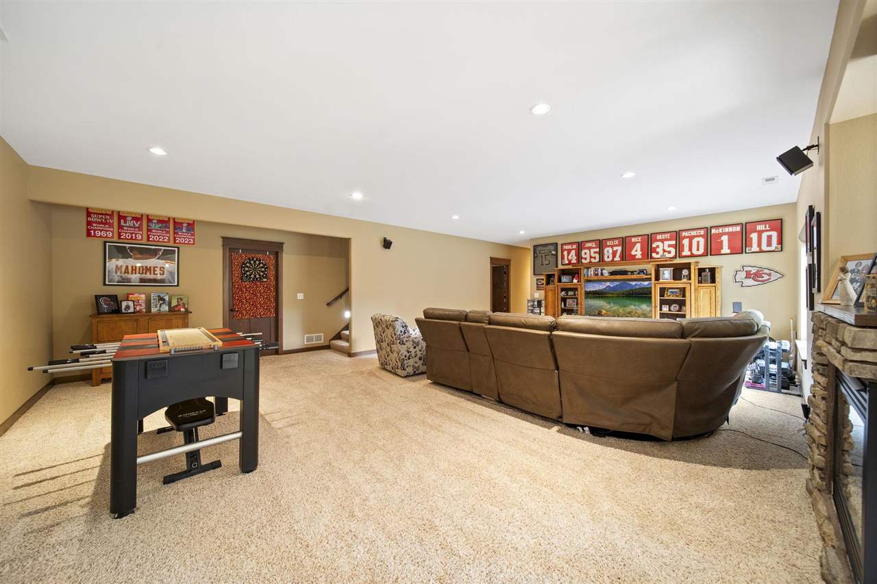 Property Photo 36