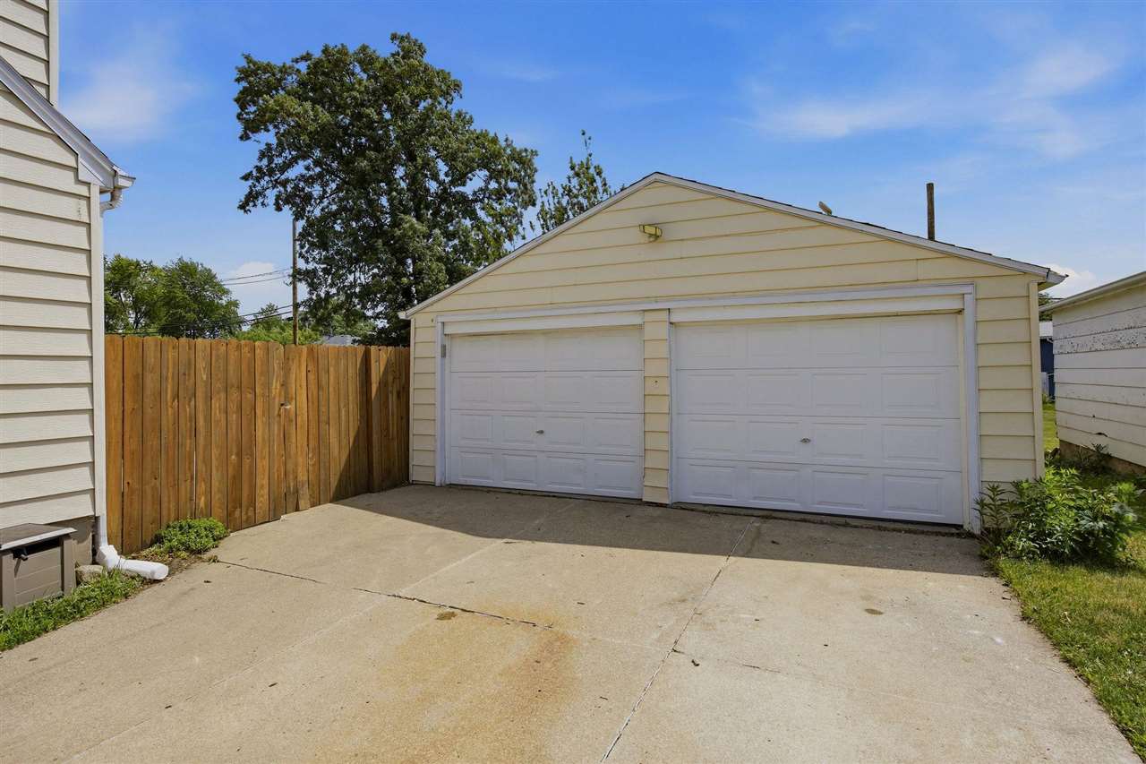 Property Photo 28
