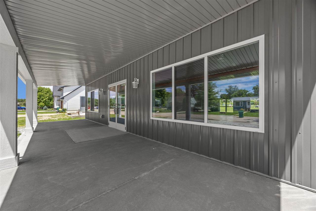 1660 Main St Ely IA 52227-0000