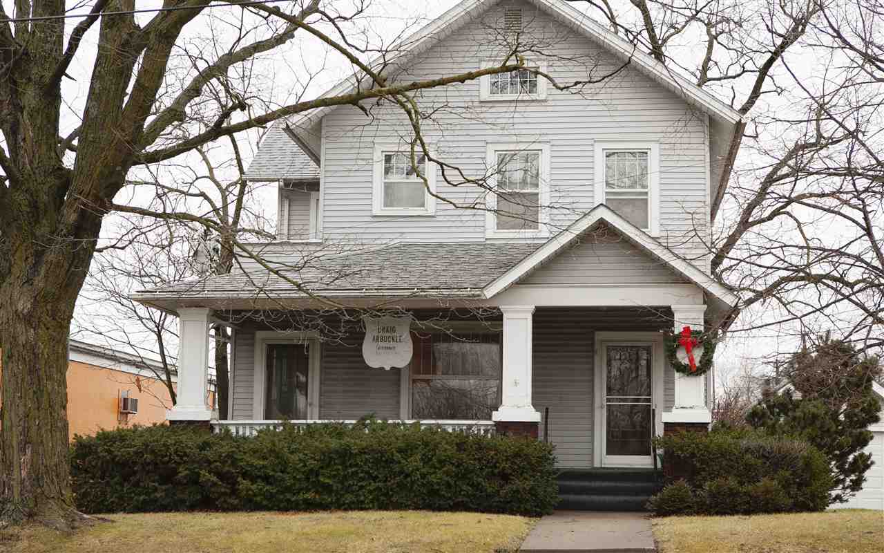 315 S Iowa Ave Washington IA 52353